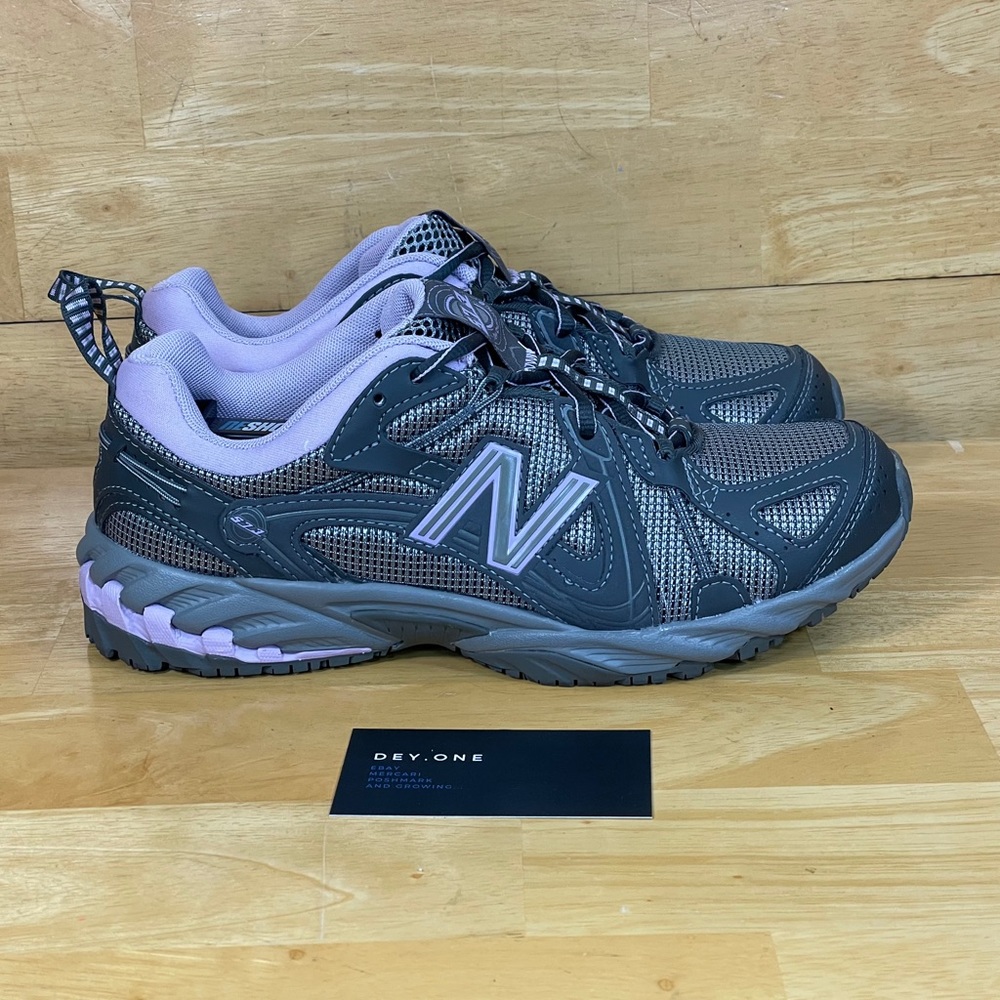 New Balance 573 Gray Pink Trail Running Shoe